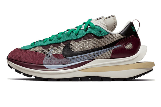 Nike Vaporwaffle sacai Villain